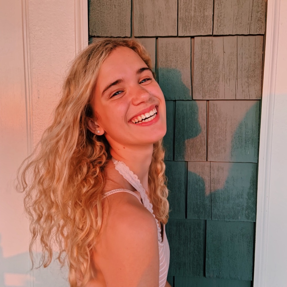 Meet your Posher, Ava